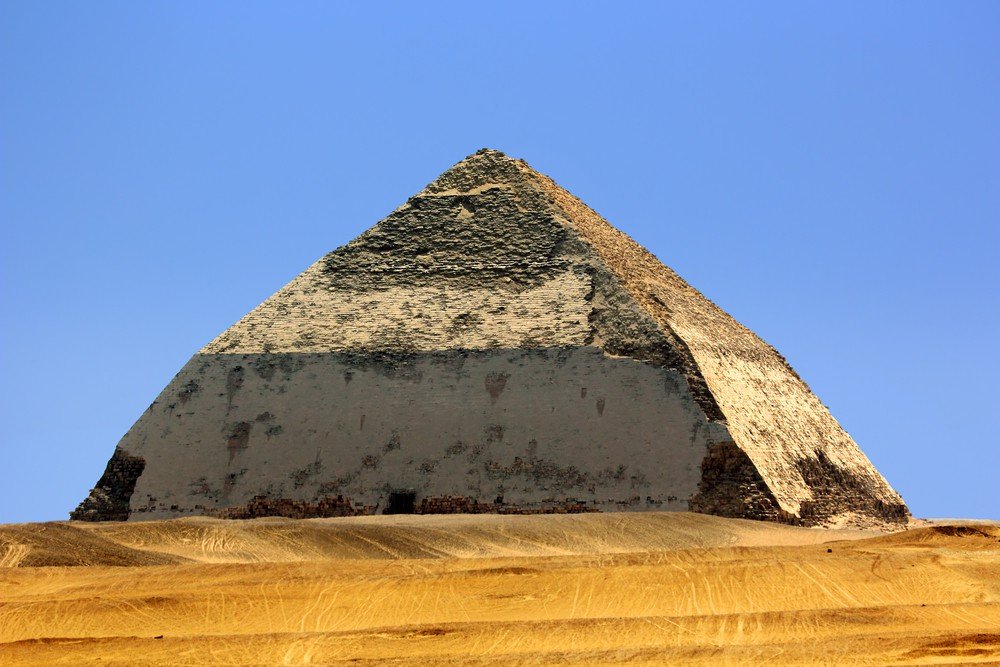 The-bent-pyramid-of-Sneferu