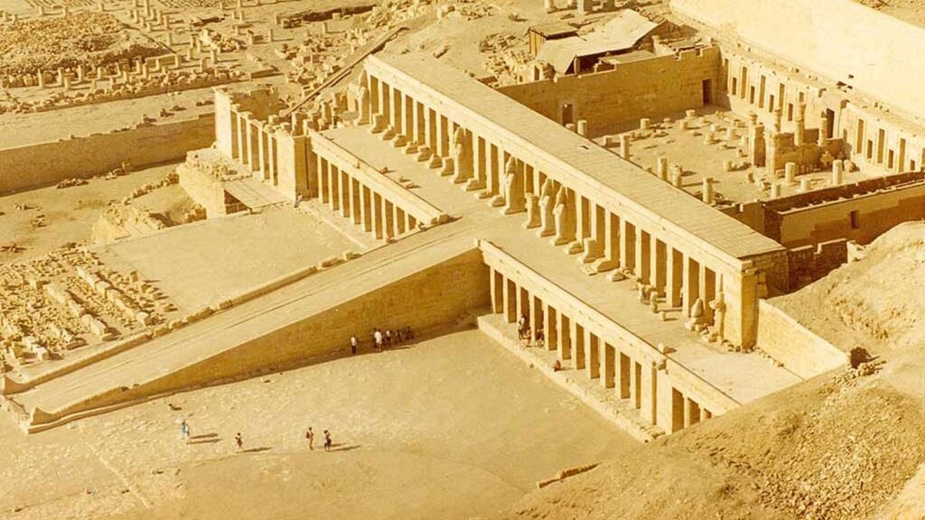 magnificent view of Hatshepsut Temple
